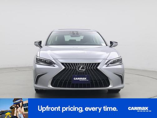 Silver 2024 Lexus ES 300h Luxury