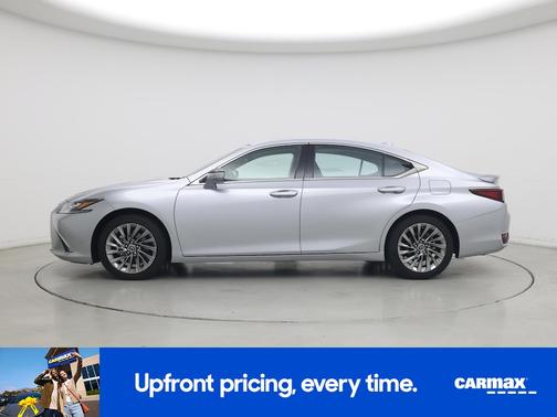 Silver 2024 Lexus ES 300h Luxury