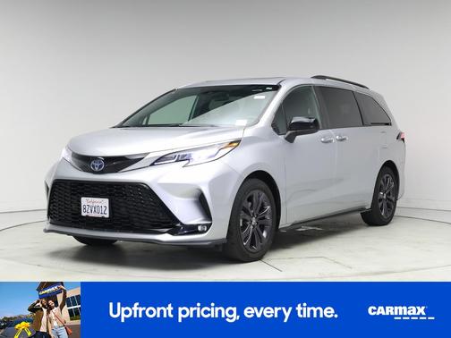 2022 Toyota Sienna XSE