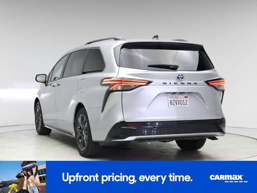 2022 Toyota Sienna XSE