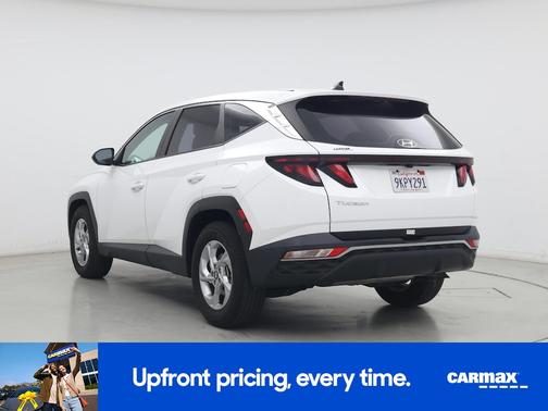 White 2024 Hyundai TUCSON SE