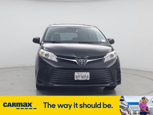 2020 Toyota Sienna LE
