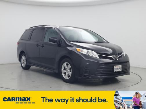 2020 Toyota Sienna LE