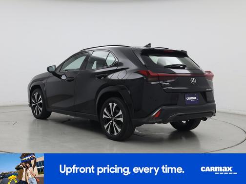 2025 Lexus UX 300h F-SPORT Design