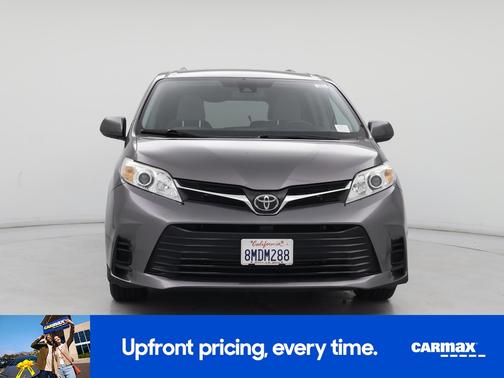 2019 Toyota Sienna LE