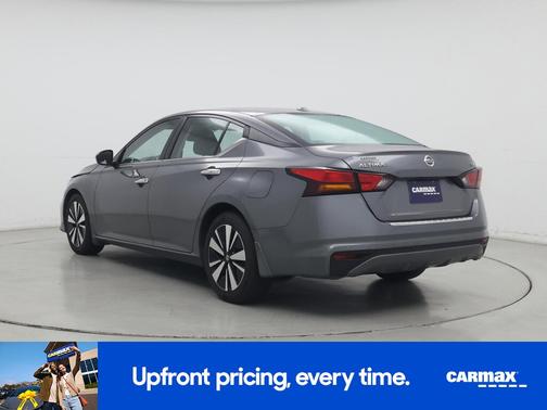 Gray 2022 Nissan Altima SV