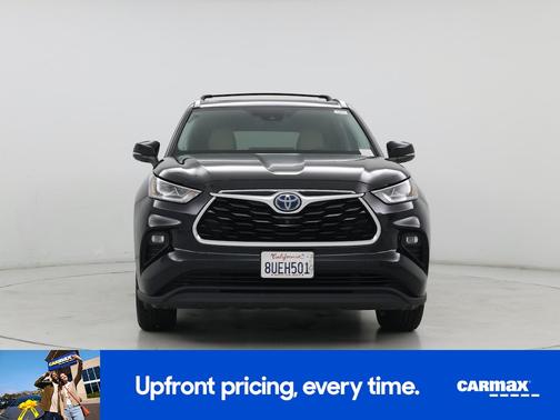 Black 2021 Toyota Highlander Hybrid Limited