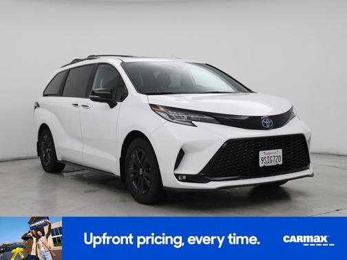 2025 Toyota Sienna XSE