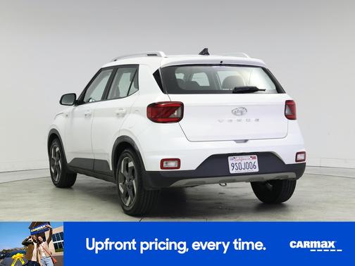 2022 Hyundai VENUE SEL