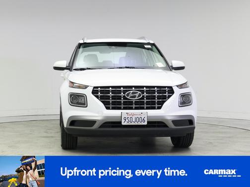 2022 Hyundai VENUE SEL