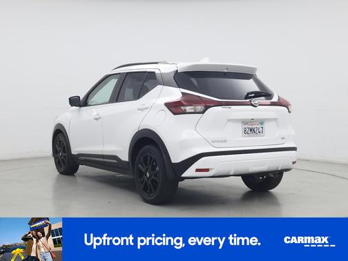 White 2021 Nissan Kicks SR