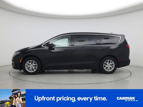 Black 2023 Chrysler Pacifica Touring L