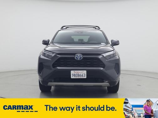 2022 Toyota RAV4 Hybrid SE