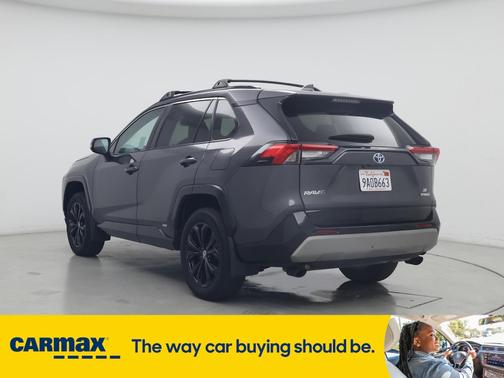 2022 Toyota RAV4 Hybrid SE
