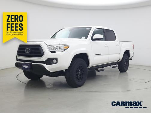 White 2021 Toyota Tacoma SR5