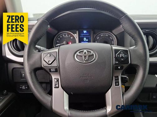 White 2021 Toyota Tacoma SR5