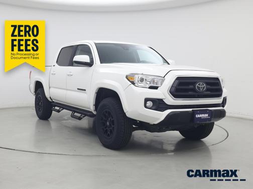 White 2021 Toyota Tacoma SR5