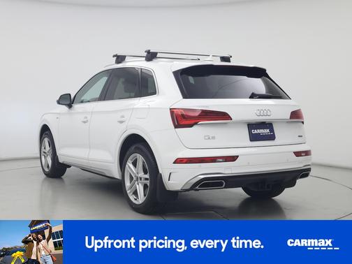 White 2021 Audi Q5 e Premium
