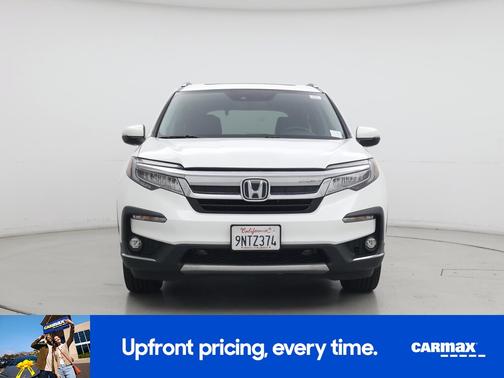 White 2022 Honda Pilot Touring