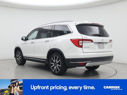 White 2022 Honda Pilot Touring
