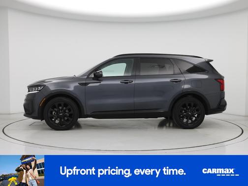 Gray 2022 Kia Sorento SX
