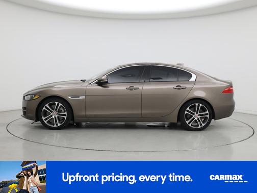 2017 Jaguar XE Prestige