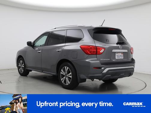 2017 Nissan Pathfinder SV