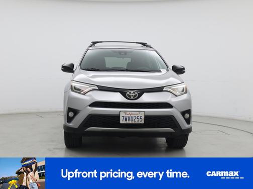 2017 Toyota RAV4 SE