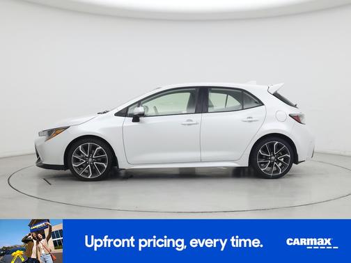 White 2022 Toyota Corolla Hatchback XSE