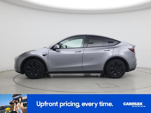 Silver 2024 Tesla Model Y Long Range