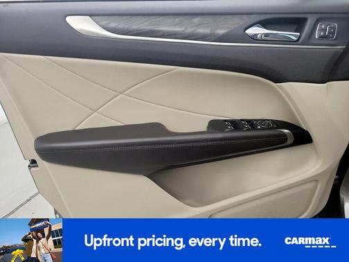 Brown 2017 Lincoln MKC Reserve