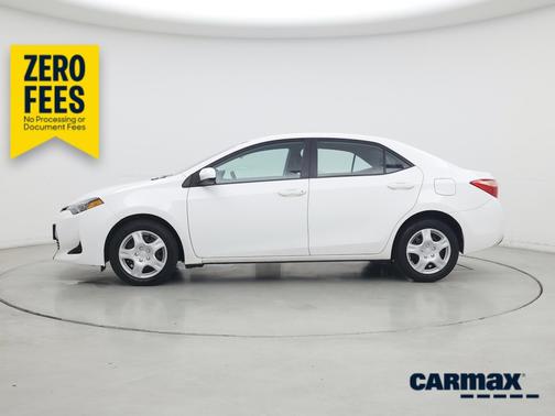 White 2018 Toyota Corolla LE