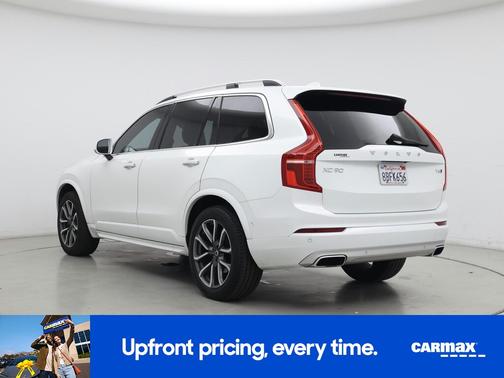 2018 Volvo XC90 T6 Momentum