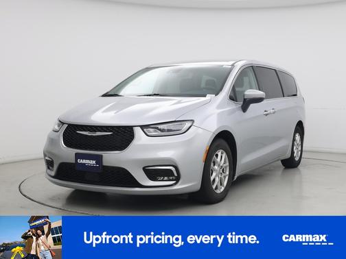 Silver 2023 Chrysler Pacifica Touring L