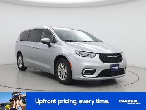 Silver 2023 Chrysler Pacifica Touring L