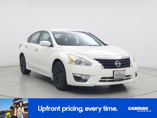 White 2015 Nissan Altima S