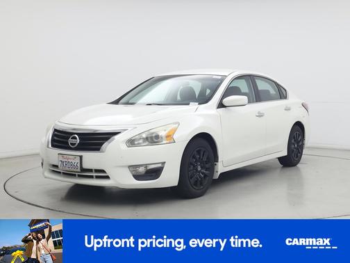 White 2015 Nissan Altima S