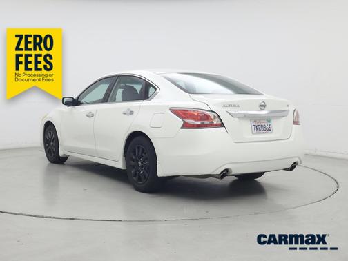 White 2015 Nissan Altima S