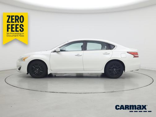 White 2015 Nissan Altima S