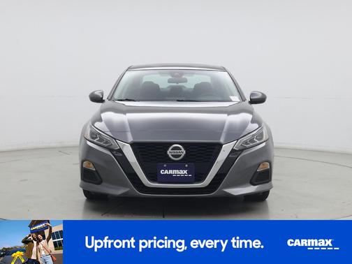 Gray 2022 Nissan Altima SV
