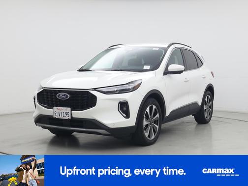 White 2023 Ford Escape Platinum
