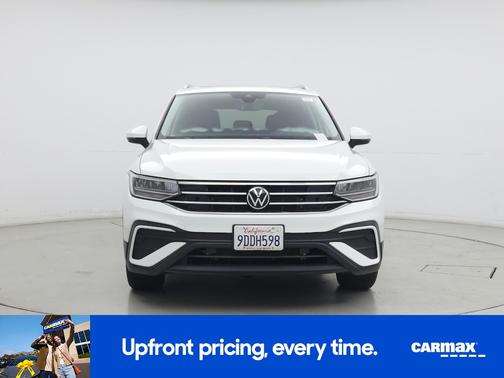 White 2022 Volkswagen Tiguan SE