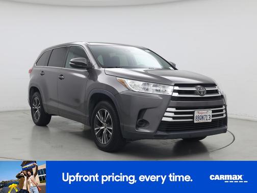 Gray 2018 Toyota Highlander LE