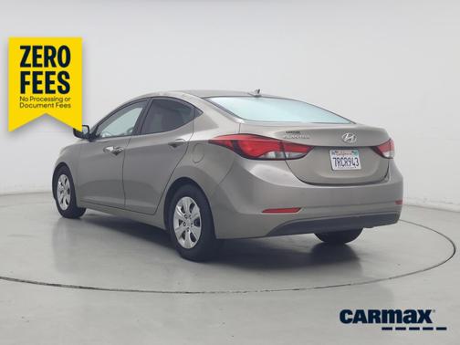 Gold 2016 Hyundai ELANTRA SE