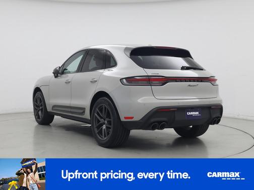Tan 2023 Porsche Macan