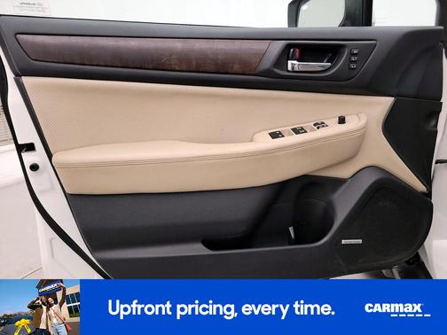 White 2015 Subaru Outback Limited