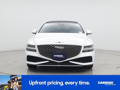 White 2023 Genesis G80