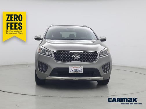 Silver 2016 Kia Sorento SX