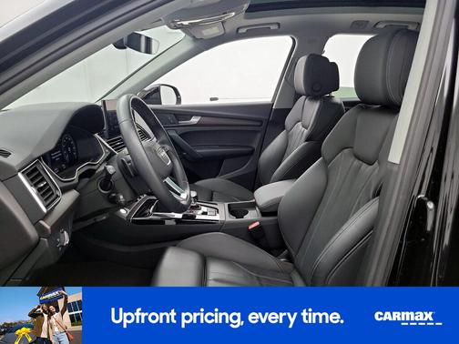 Black 2023 Audi Q5 e S-Line Premium