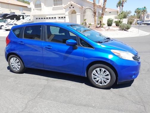 Blue 2015 Nissan Versa Note S